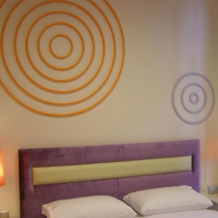 Room "Frog" In A Neoclasical House Kastoria Bagian luar foto