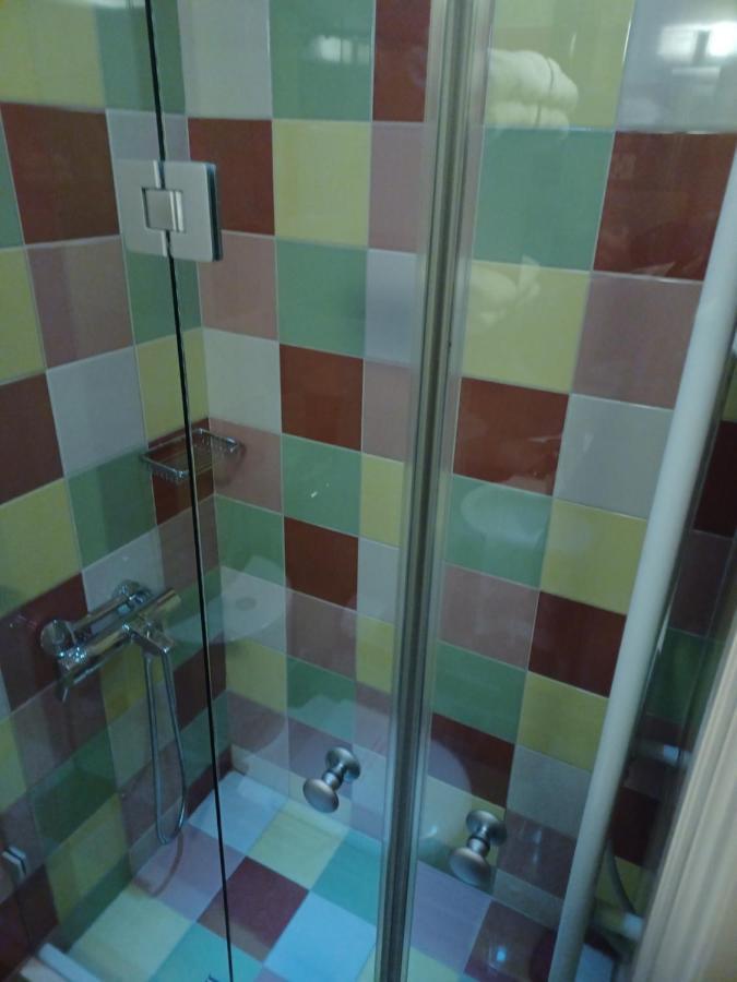Room "Frog" In A Neoclasical House Kastoria Bagian luar foto